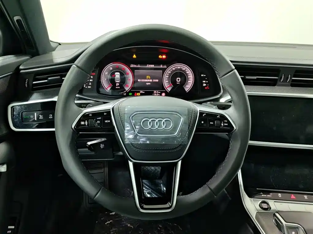 Audi A6L — фото 11