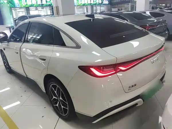 BYD Seal 06 2025