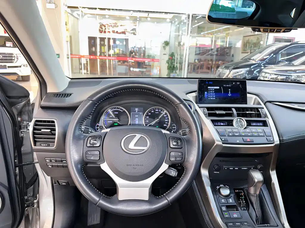 Lexus NX 2015 — фото 8