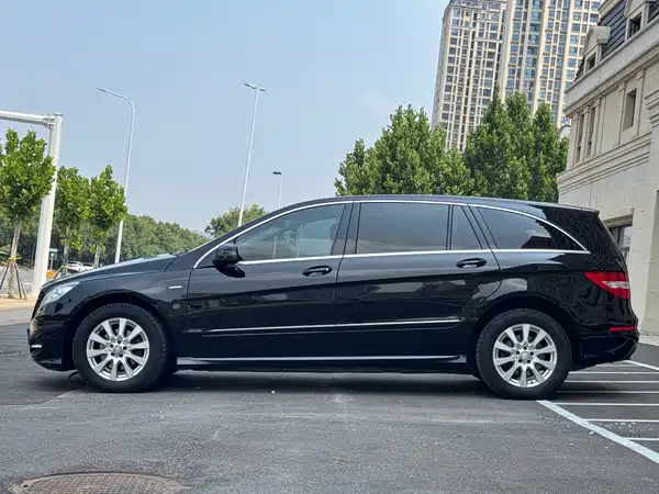 Mercedes-Benz R-Class 2018