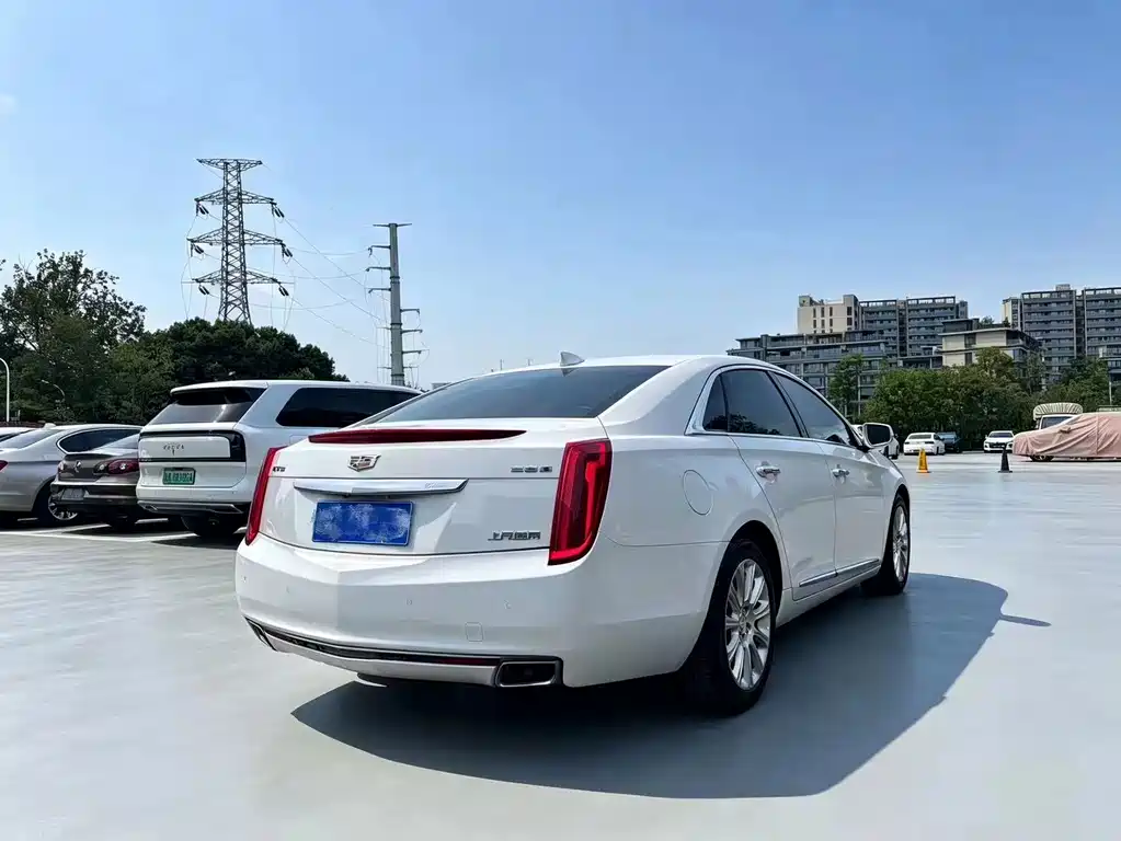 Cadillac XTS 2016 — фото 4