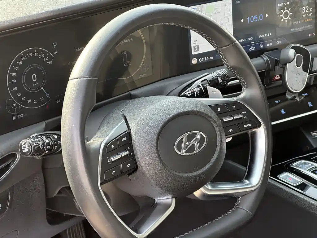 Hyundai Sonata 2022 — фото 12