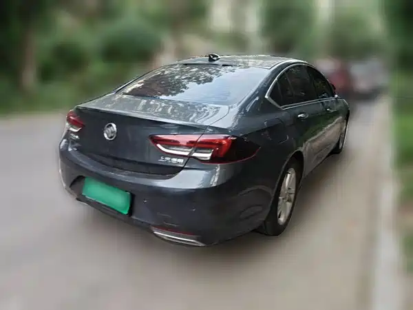 Buick Regal 2021