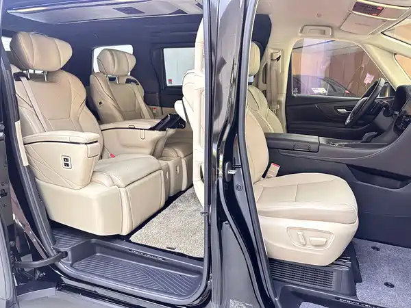 Toyota Vellfire 2023