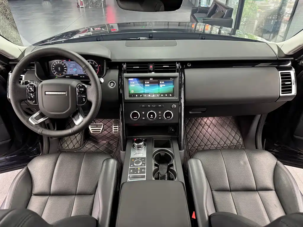 Land Rover Discovery 2020 — фото 13