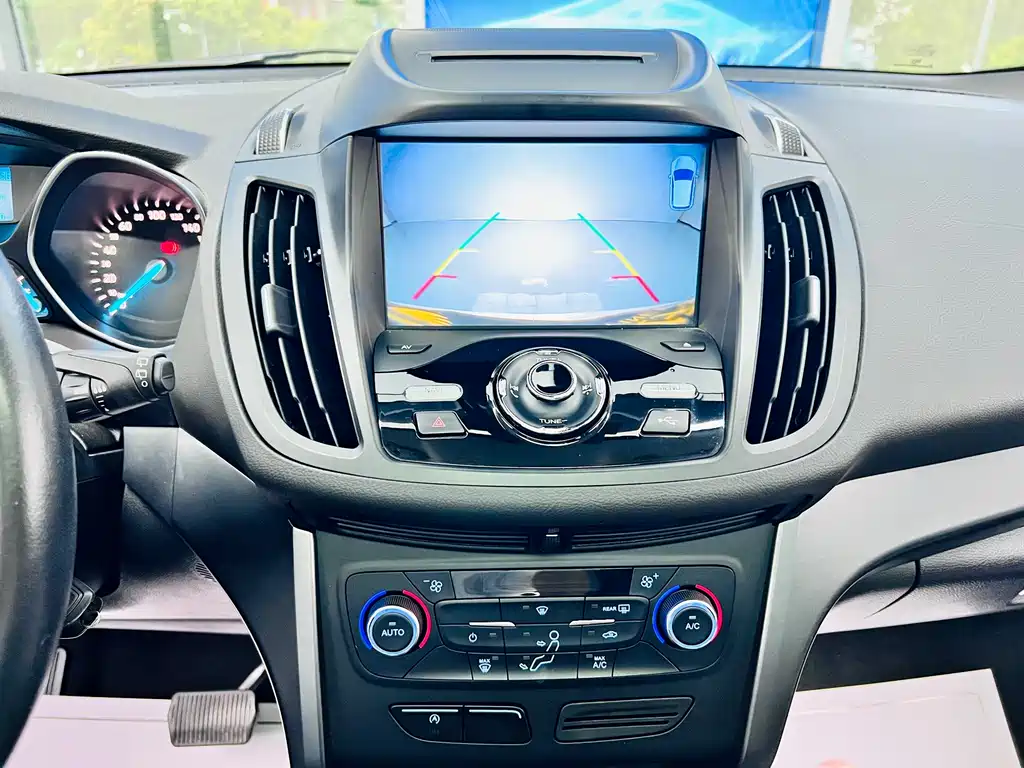 Ford Kuga 2017 — фото 14