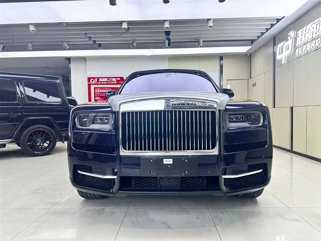 Rolls-Royce Cullinan 2020 — фото 1