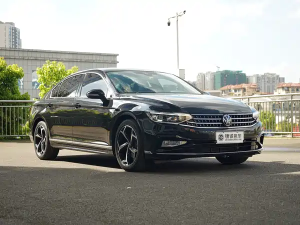 Volkswagen Magotan 2025