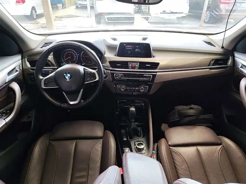BMW X1 2018 — фото 10