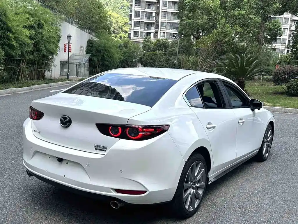 Mazda 3 Axela 2021