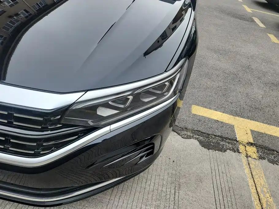 Volkswagen Passat 2023
