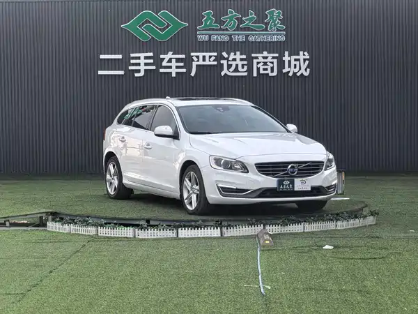Volvo V60 2014