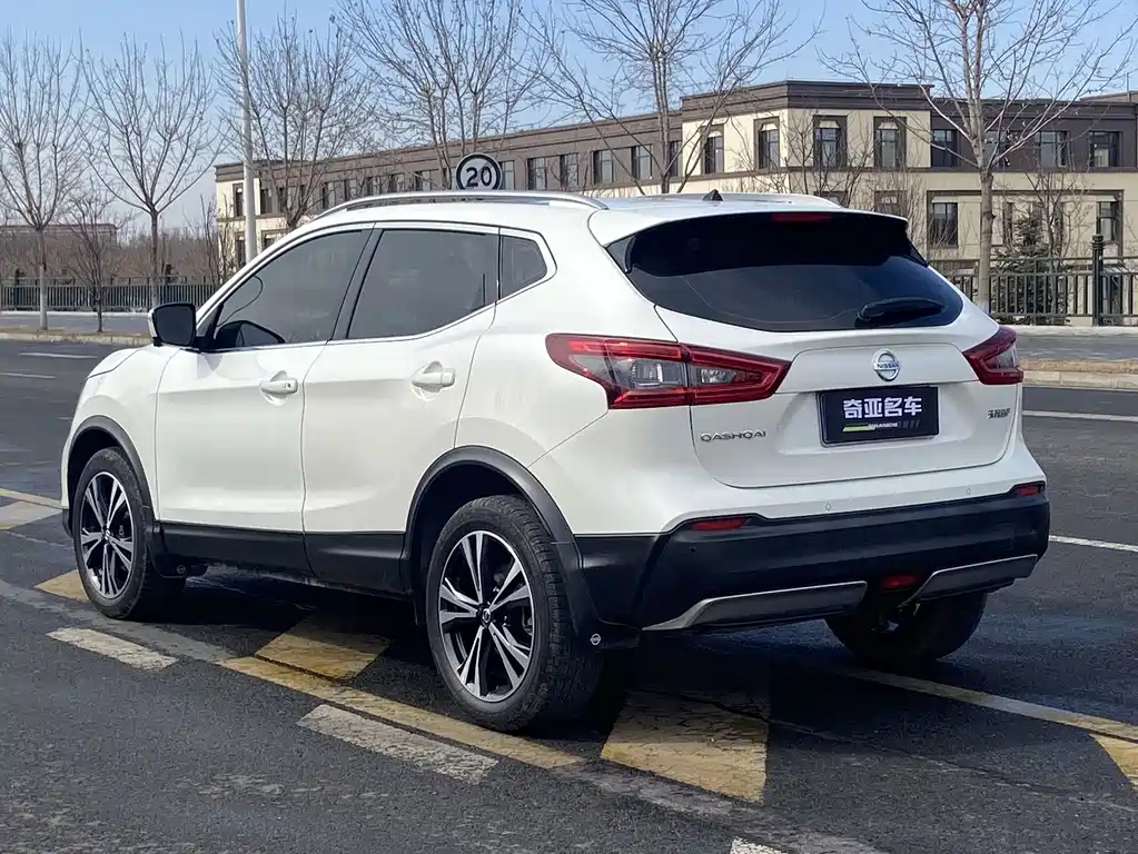 Nissan Qashqai 2022 — фото 17