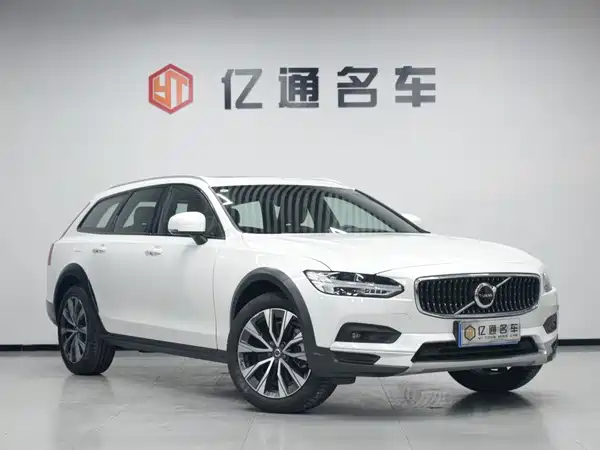 Volvo V90 2023