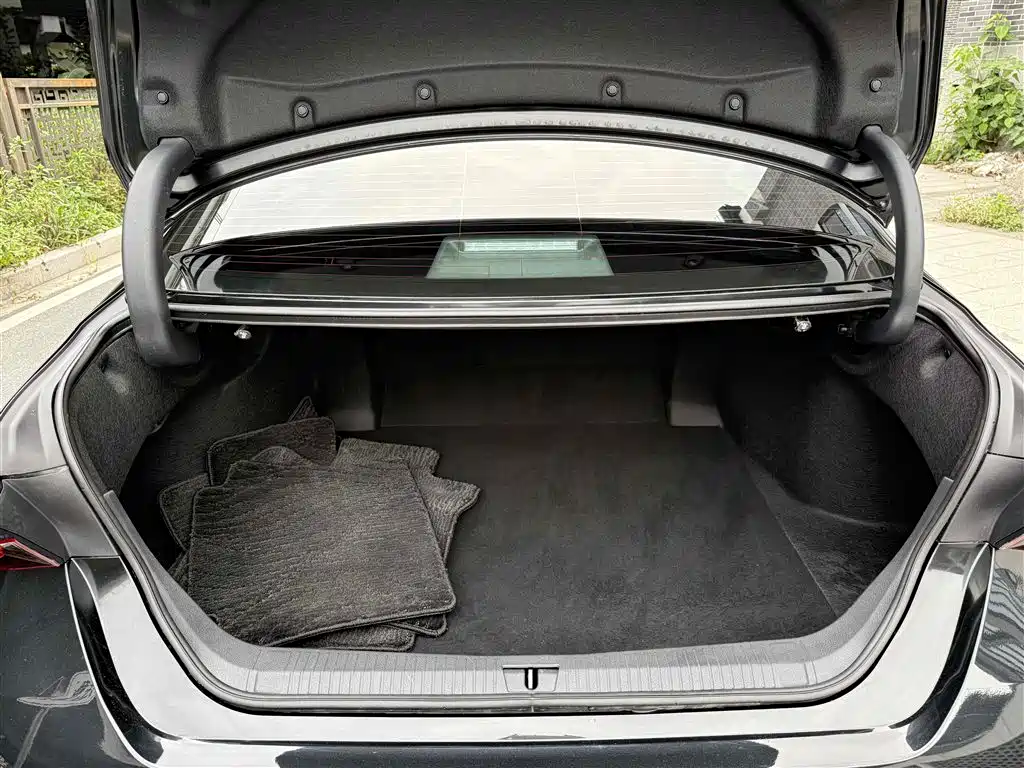 Toyota Avalon 2022 — фото 18