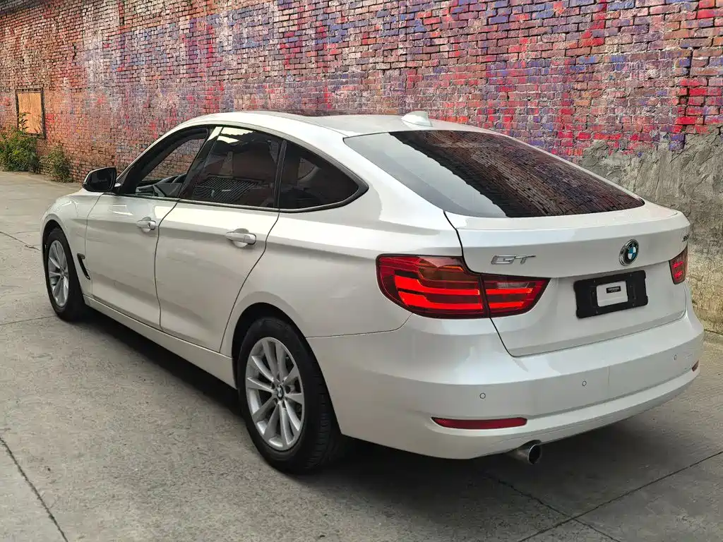 BMW 3 Series GT 2015 — фото 4