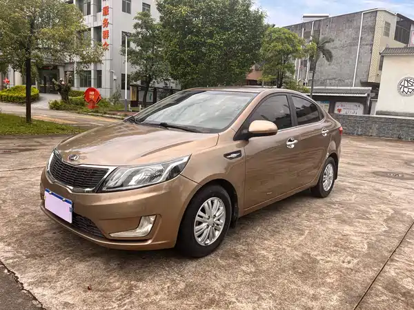 Kia K2 2013