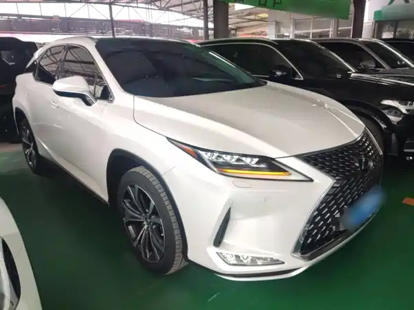 Lexus RX 2020