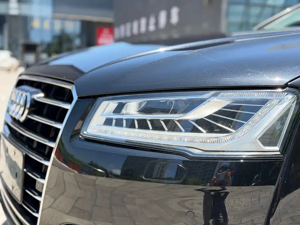 Audi A8 2015
