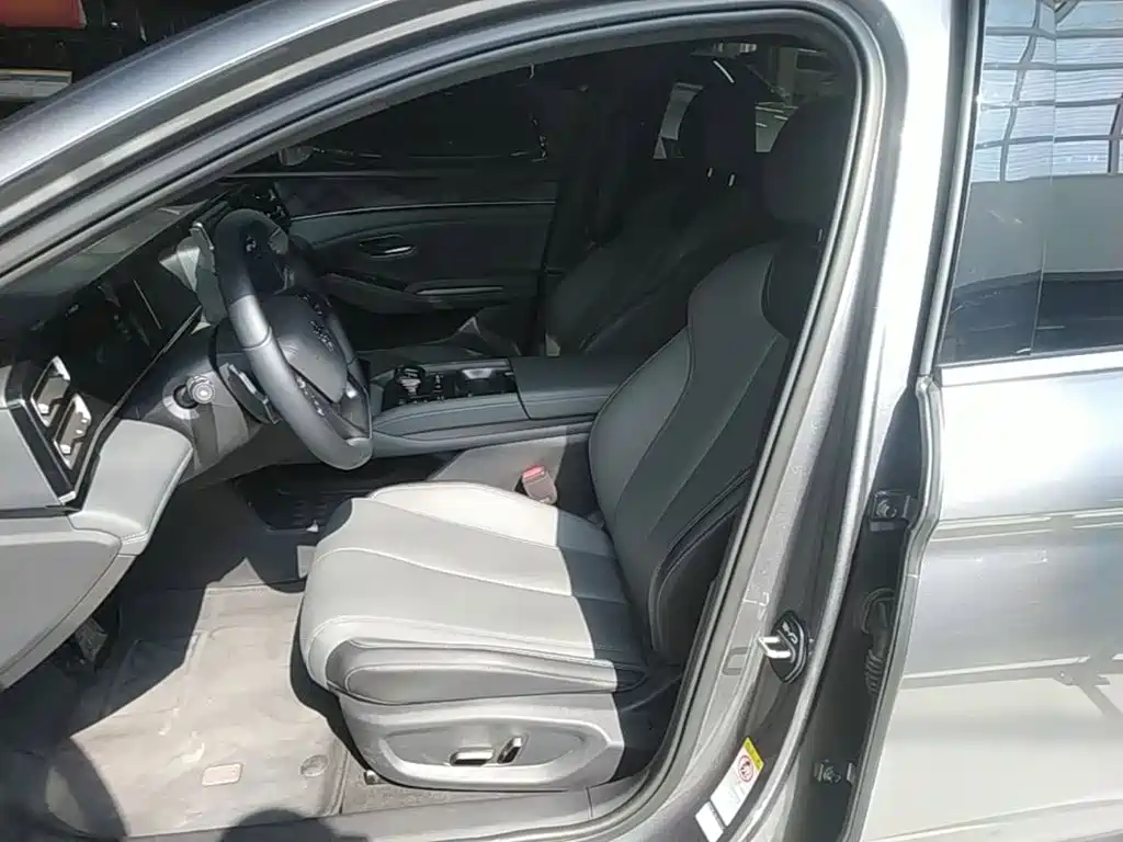 BYD Qin L 2025 — фото 15