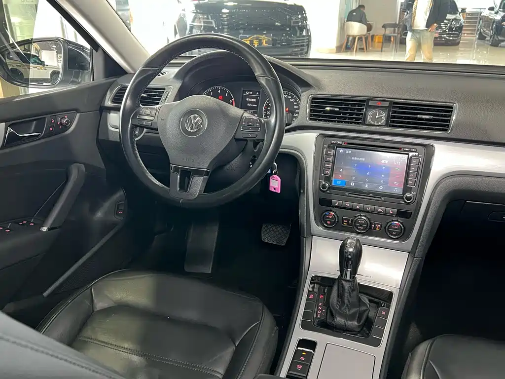 Volkswagen Passat 2015 — фото 22