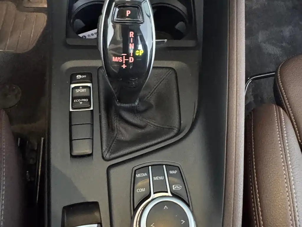 BMW X1 2022 — фото 11