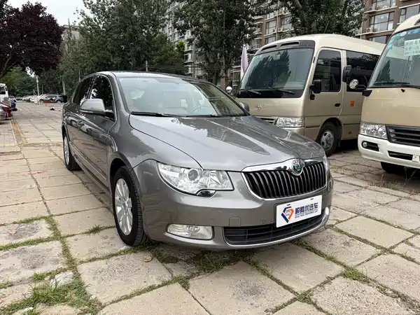 Skoda Superb 2013