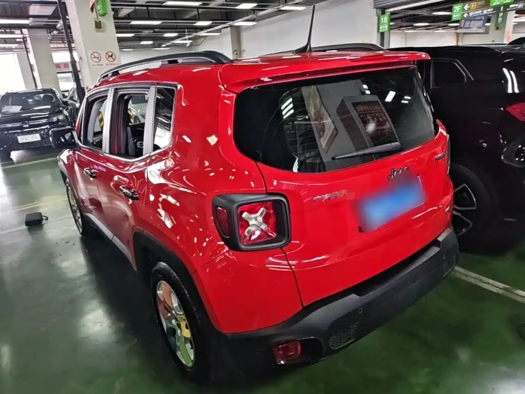 Jeep Renegade 2018 — фото 23