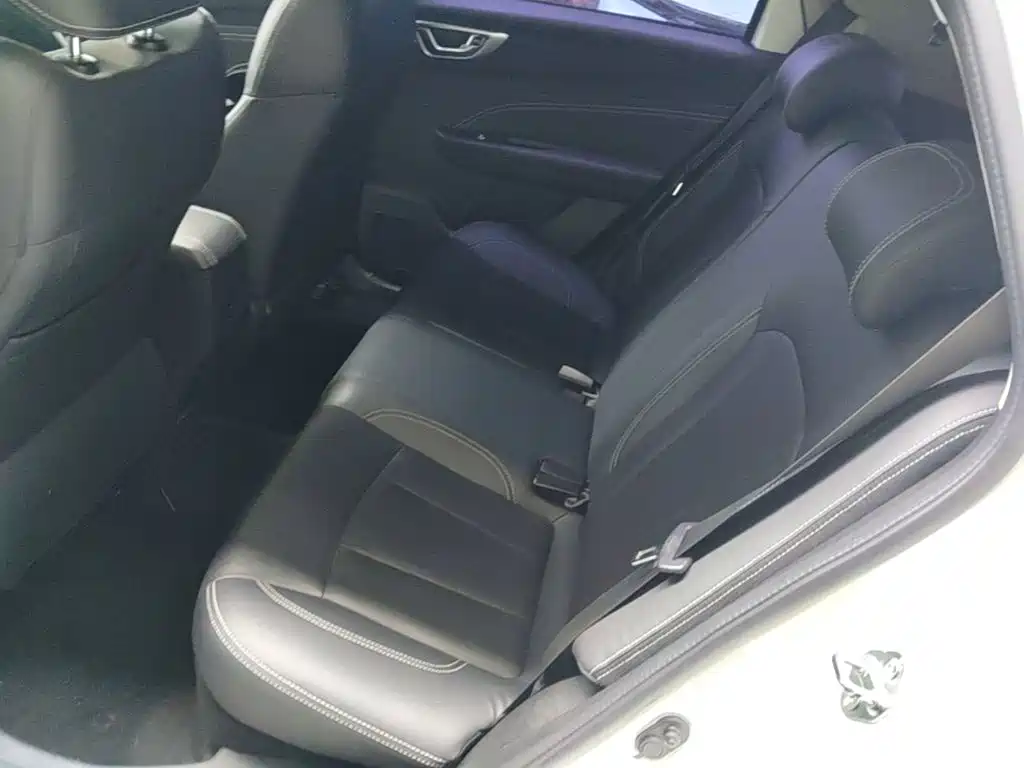 Geely Vision X3 2020 — фото 17