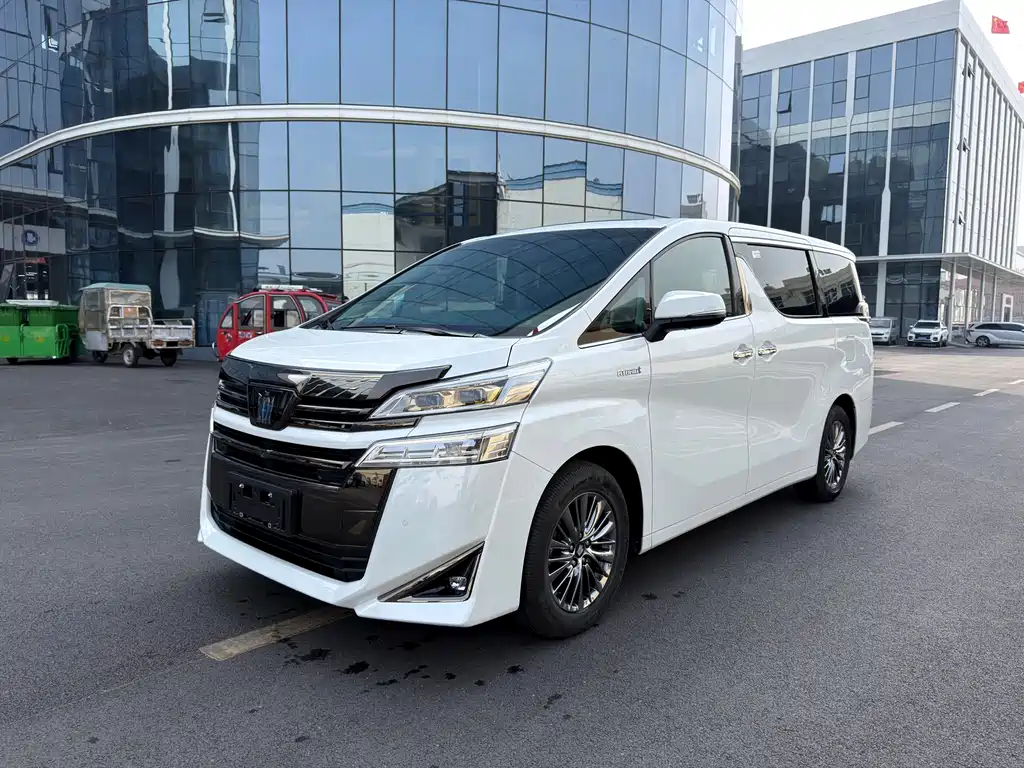 Toyota Vellfire 2023 — фото 2