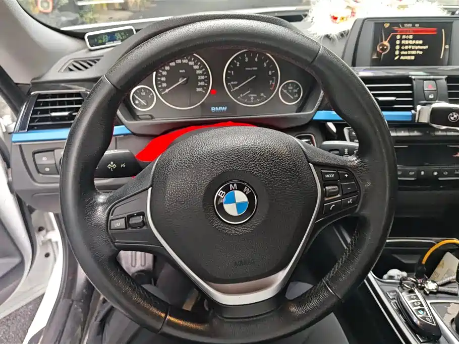 BMW 3 Series GT 2017 — фото 15