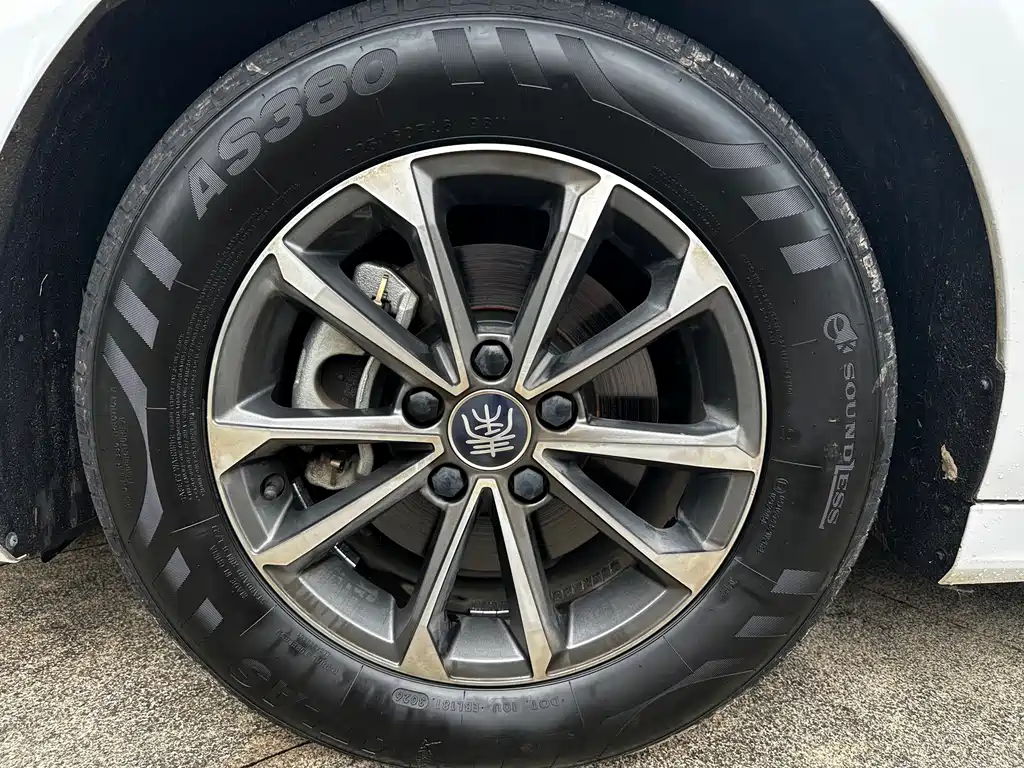 BYD Qin PLUS 2023 — фото 13