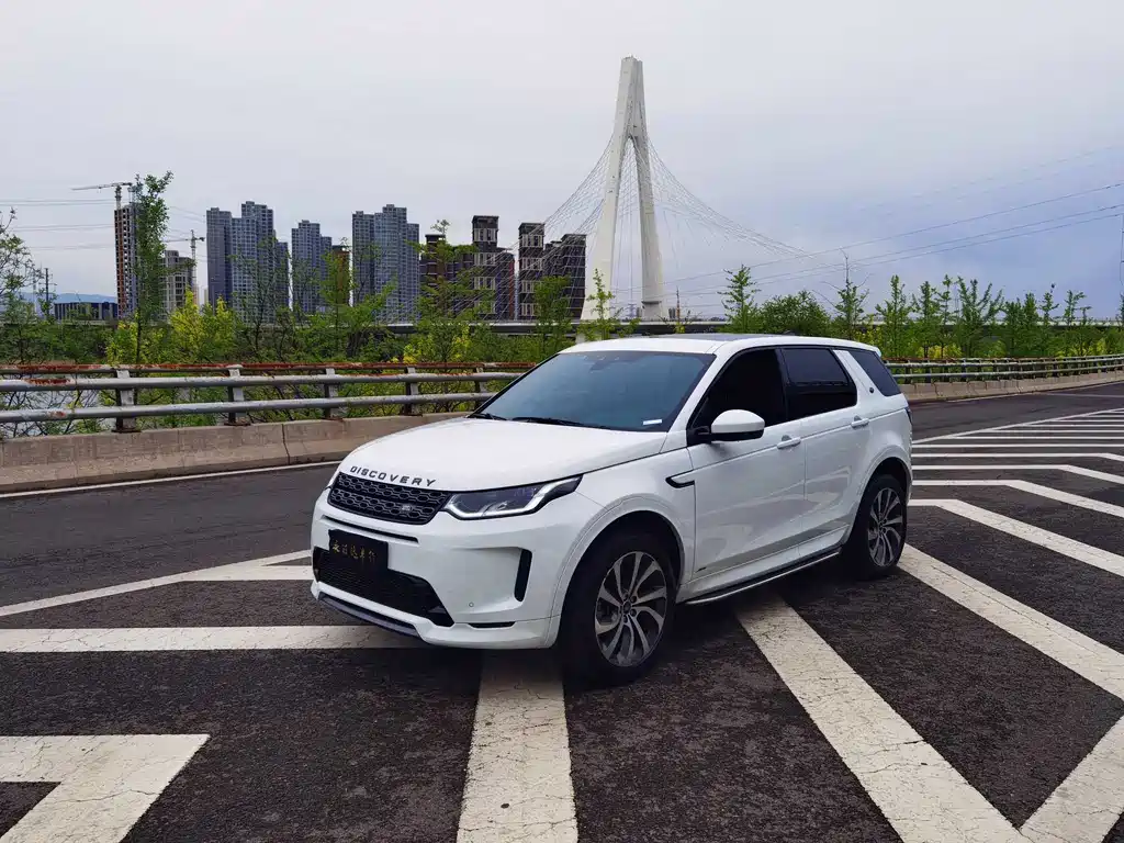 Land Rover Discovery Sport 2021 — фото 1