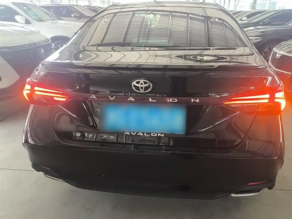 Toyota Avalon 2020 — фото 6