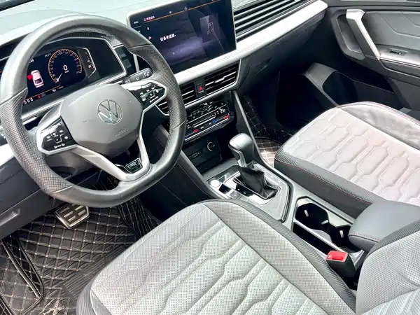 Volkswagen Tiguanx 2021