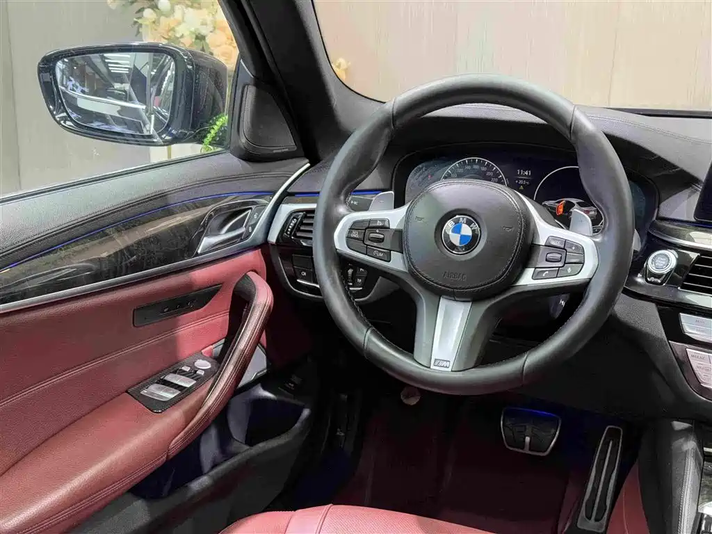 BMW 5 Series 2020 — фото 20
