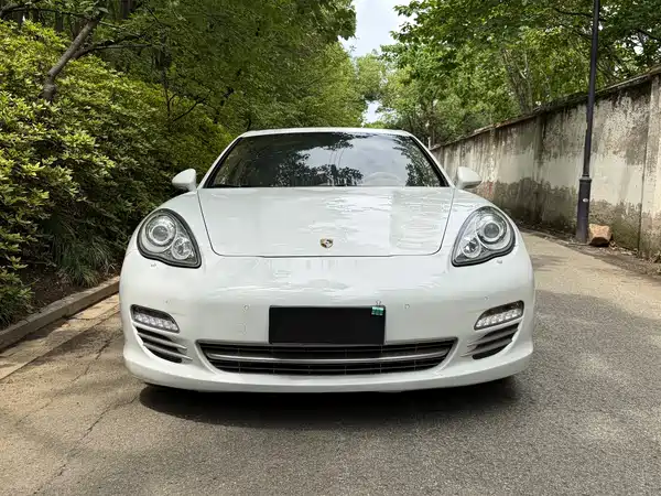 Porsche Panamera 2013