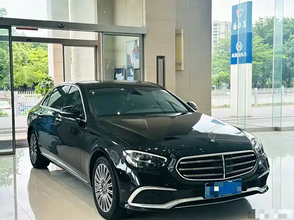 Mercedes-Benz E-Class 2023