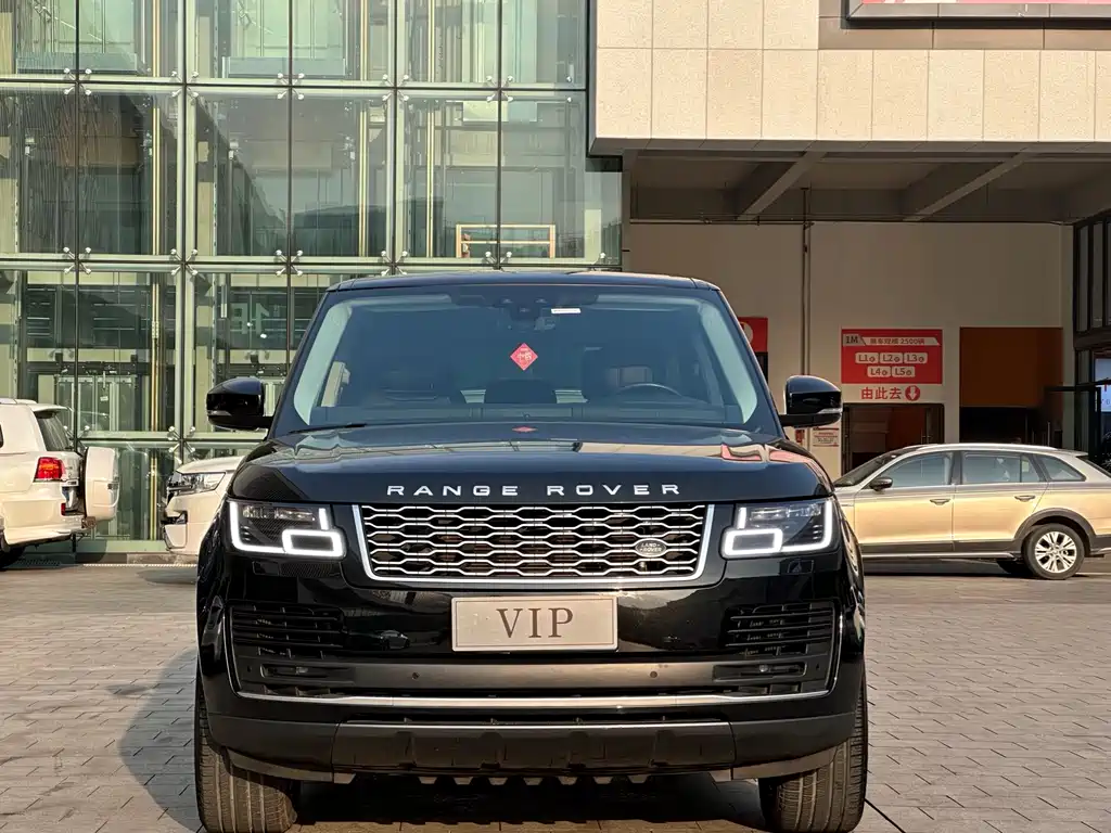 Land Rover Range Rover 2019 — фото 2
