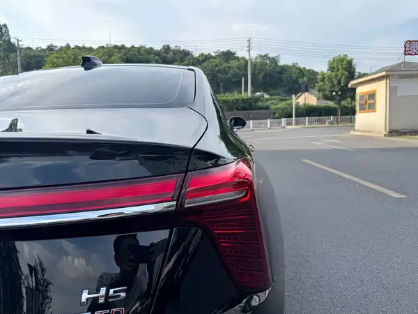 Hongqi H5 2024