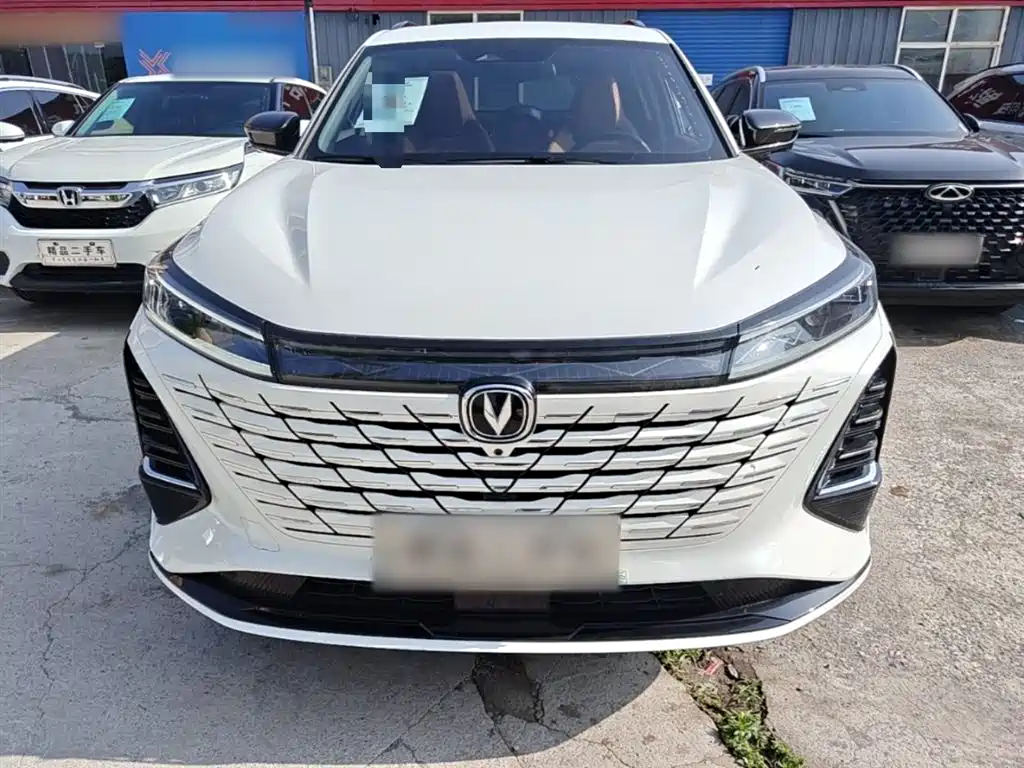 Changan CS75 PLUS 2025 — фото 3