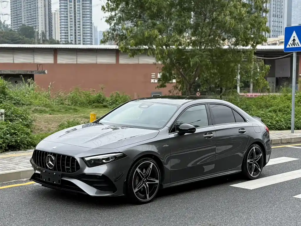 Mercedes-Benz A-Class AMG 2025 — фото 4
