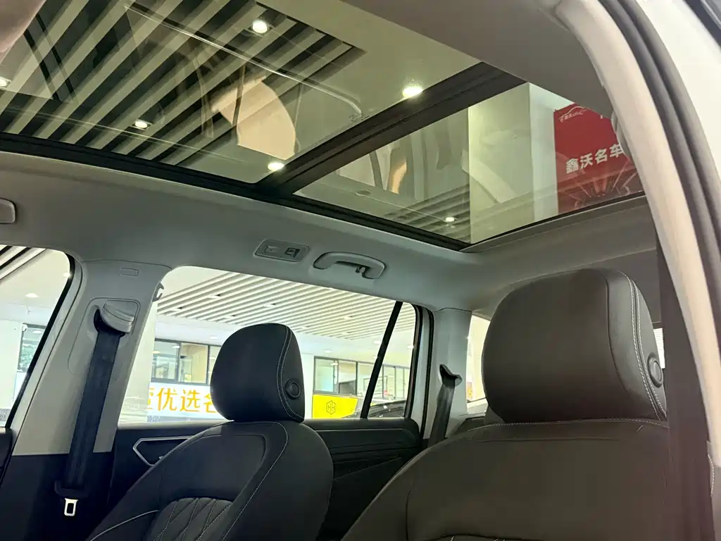 Volkswagen Tiguan L 2025 — фото 13