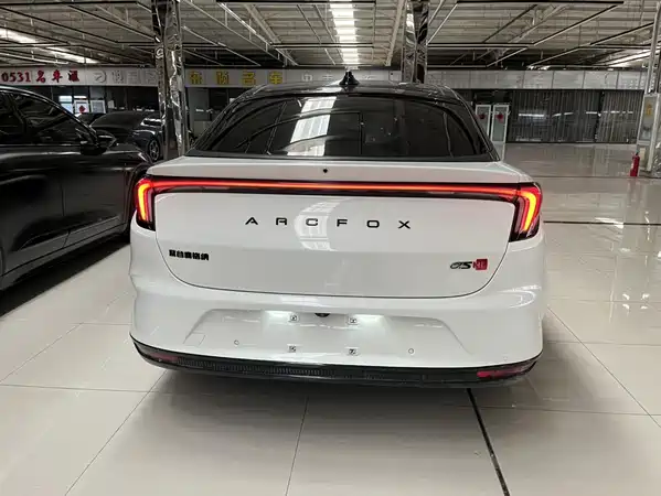 Arcfox Alpha S 2023