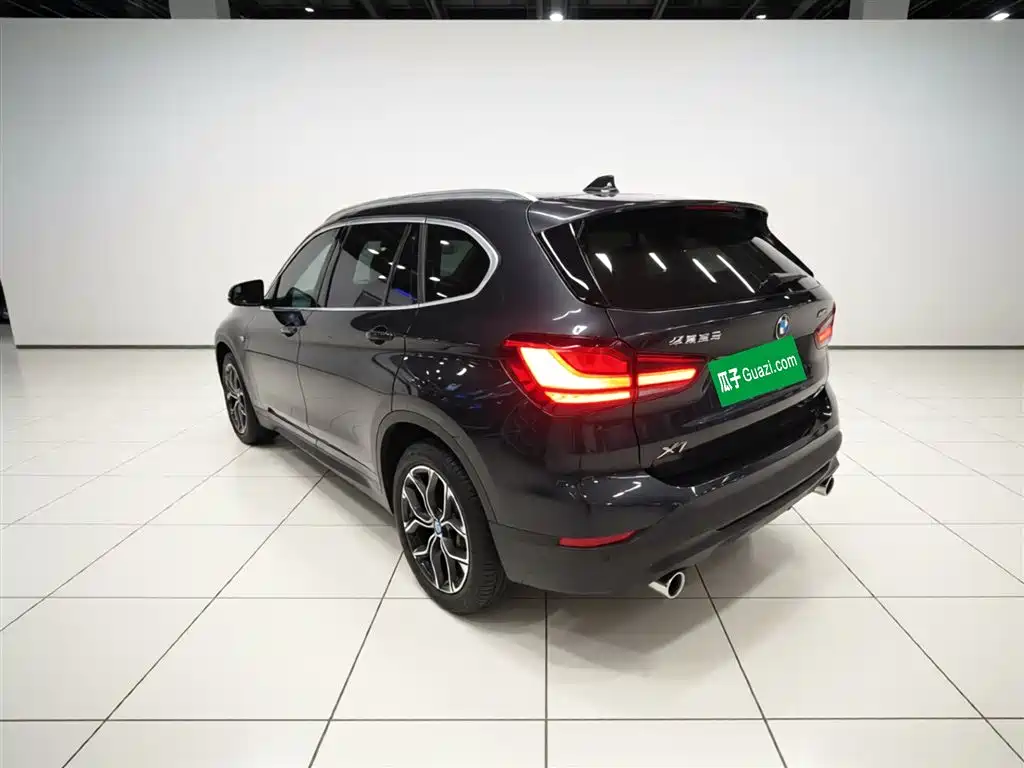 BMW X1 2021 — фото 5