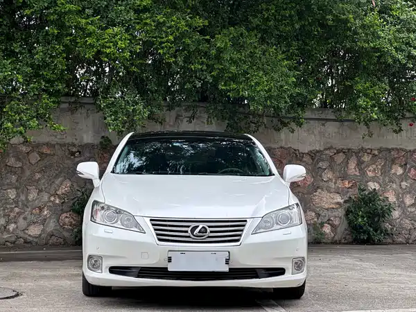 Lexus ES 2012