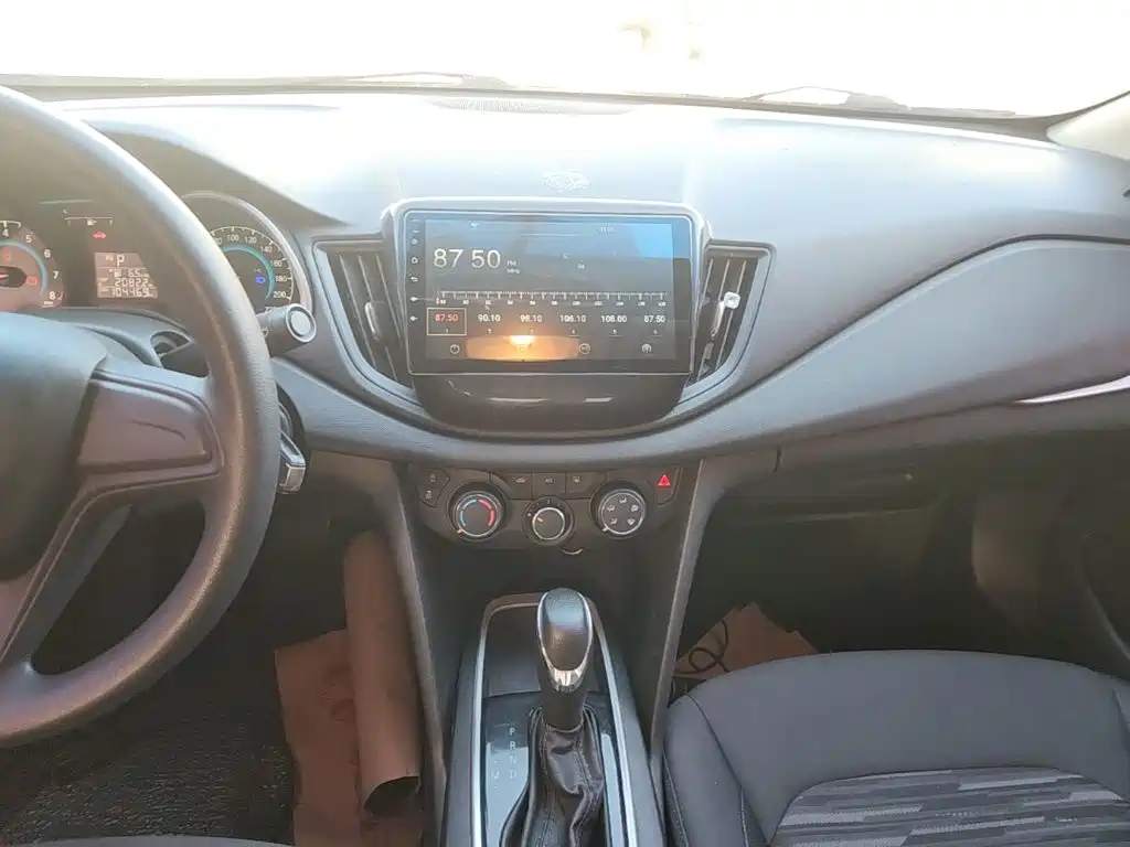 Chevrolet Cavalier 2019 — фото 13