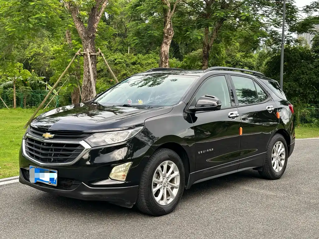 Chevrolet Equinox 2018 — фото 1