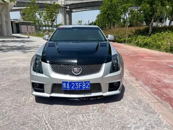 Cadillac CTS 2011