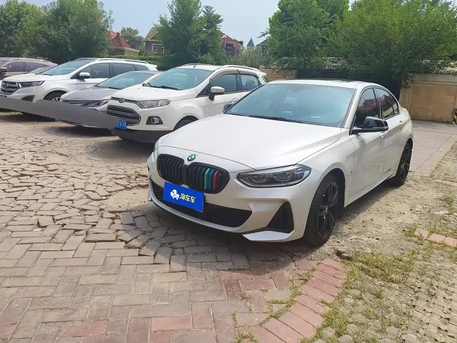 BMW 1 Series 2023